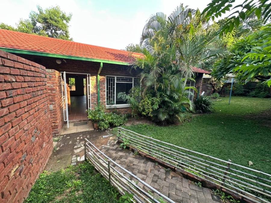3 Bedroom Property for Sale in Geelhoutpark North West